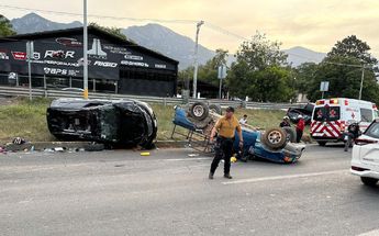 Accidente múltiple en Santiago, NL | Édgar Plata