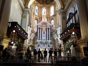 Virgen de la Luz / Dany Bejar