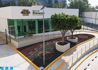 Se instalarán techos y sillas a las afueras de las sucursales del Banco del Bienestar