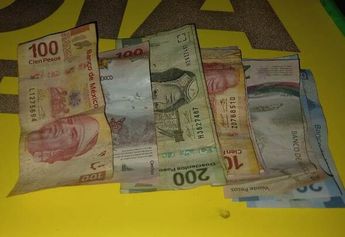 Al revisar al presunto ladrón se le encontró dinero en efectivo.