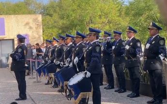 Termina ceremonia de izamiento de bandera en IECM / Silvia Arellano