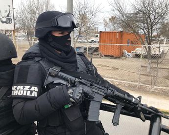 De un balazo en un dedo, hieren a elemento de la policía en Coahuila