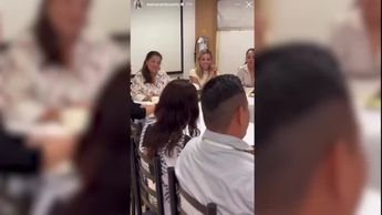 Parejas lloran tras adoptar niños de DIF Capullos