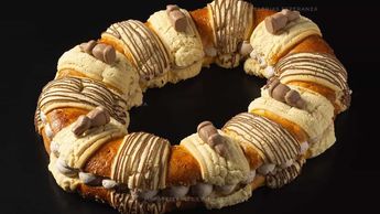 La tradicional Rosca de Reyes, en sus versiones clásica y rellena, es el centro de la mesa el 6 de enero en Pastelerías Esperanza / La Esperanza