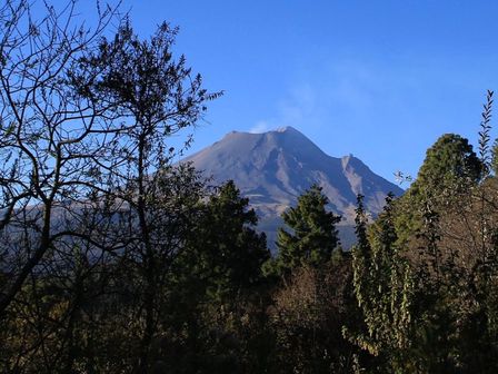 El semáforo de alerta volcánica del Popocatépetl está en Amarillo Fase 2 HOY 22 de mayo 2025 / Andrés Lobato