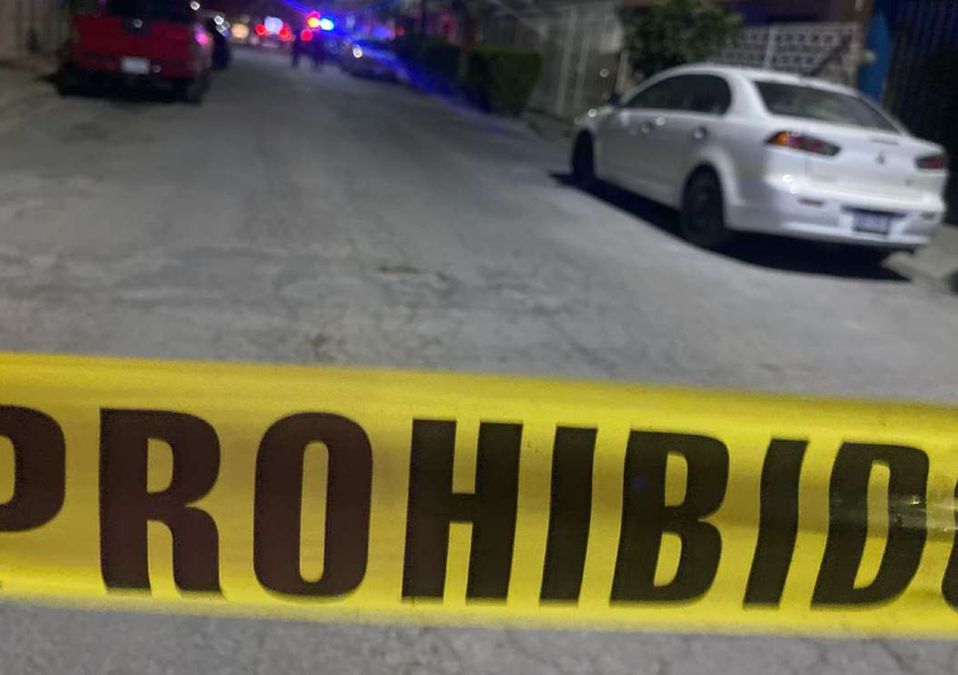 Tres hombres fueron asesinados presuntamente por pistoleros que ingresaron a un domicilio. | Miranda Arias