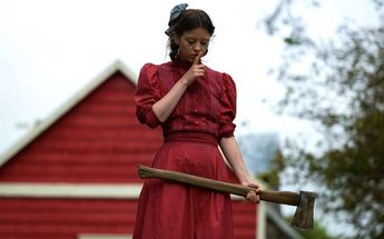 ‘Pearl’ cuenta la historia de una joven que sueña con ser una estrella de Hollywood, pero vive atrapada en la granja de su familia | A24