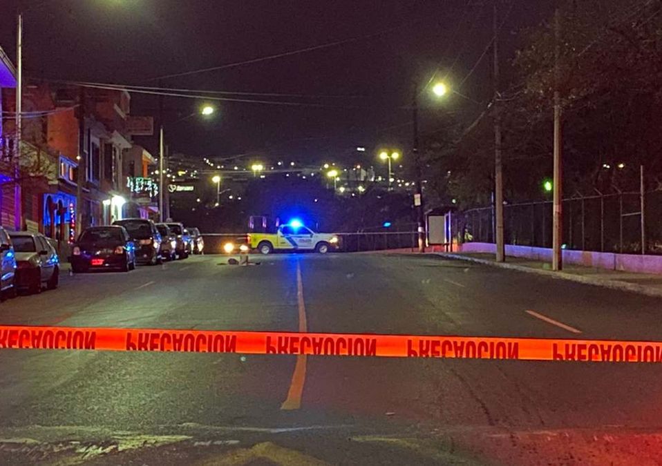 Dos hombres fueron atacados a balazos en hechos distintos al norponiente de Monterrey. | Miranda Arias
