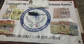 El dinero incautado fue identificado por el propio párroco como propiedad del templo | Policía Municipal de Guadalajara