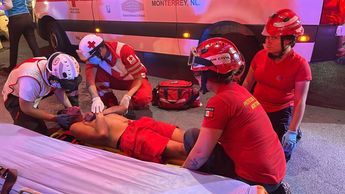 El hombre fue auxiliado por cuerpos de emergencia. | Miranda Arias