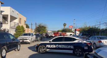 Captura de video de autoridades trabajando en la zona del incendio