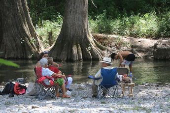 Las familias suelen acudir para disfrutar de la naturaleza del río Ramos. | Leonel Rocha
