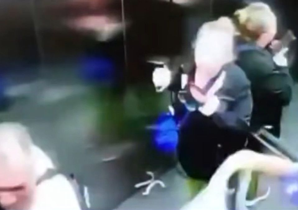 El desplome del elevador provocó que Plaza Mítikah fuera desalojada | Telediario