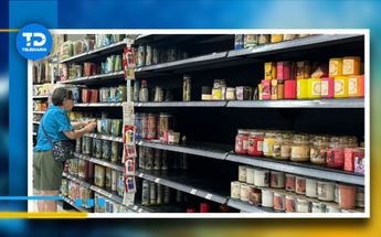 Regios compran veladoras ante posibles apagones | Marcela Cuevas