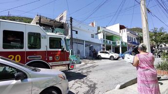 El propietario de la casa sufrió quemaduras en ambos brazos. | Agustín Martínez