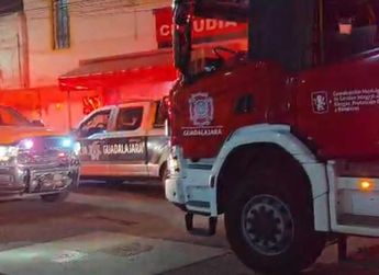 Especialistas investigan las circunstancias en que ocurrió el accidente laboral.