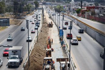 Construcción de Línea 4 de RUTA en Periférico de Puebla / Agencia Es Imagen
