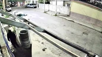 Colonia Fidel Velázquez: sujeto es captado robando bicicleta
