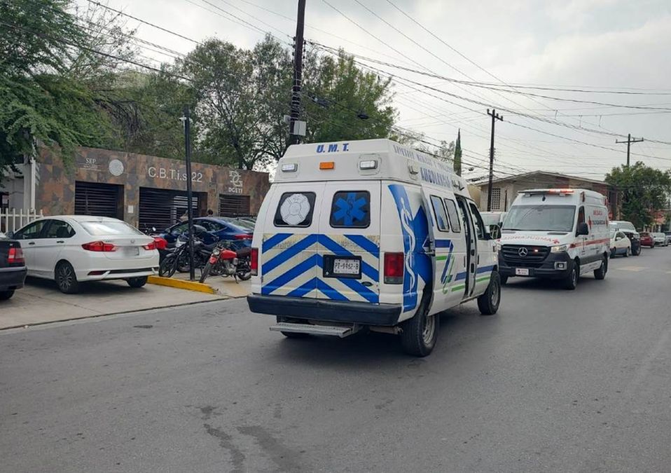 Una reacción química durante un experimento provocó una explosión en una clase en el CBTis 22. | Agustín Martínez