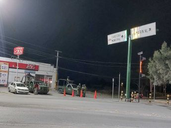 Diferentes autoridades incluyendo el Ejército mexicano llegaron al sitio. | Leyda Estrada