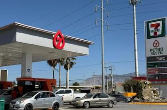 La estación “Petromax” comercializó el litro de gasolina regular en 24.99 pesos.| Kevin Carranza