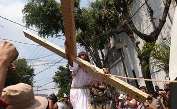 La cruz del penar / Octavio Hoyos