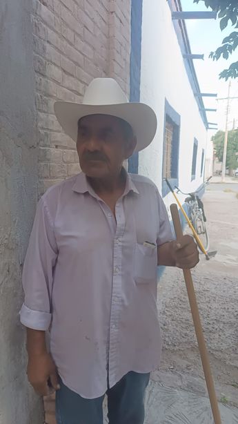 La historia de don Lorenzo refleja la realidad de muchas personas mayores que, a pesar de la edad, desean ser productivas y sentirse útiles.