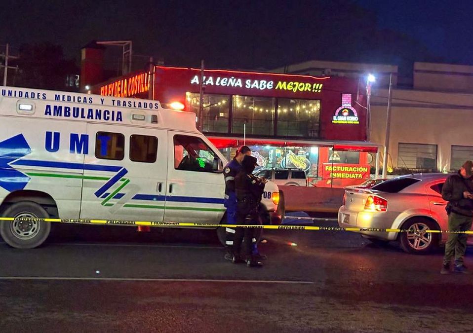 Hombre muere atropellado cerca de puente peatonal en San Nicolás. | Miranda Arias