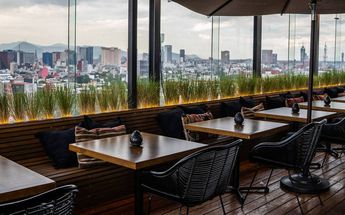 Buscan evitar uso de terrazas en restaurantes en Puebla/ Especial