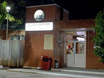 Unidad de la Cruz Roja donde el menor fue atendido tras la caída | Telediario