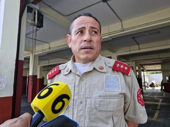 Comandante de Bomberos de Guadalajara, Francisco Delgadillo en entrevista | Telediario