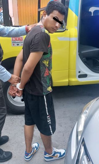 Hombre hondureño detenido por la Policía de Monterrey. | Cortesía