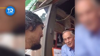 El mexicano se dirigió con el dueño del bar para decirle que quitara la bandera. | Especial