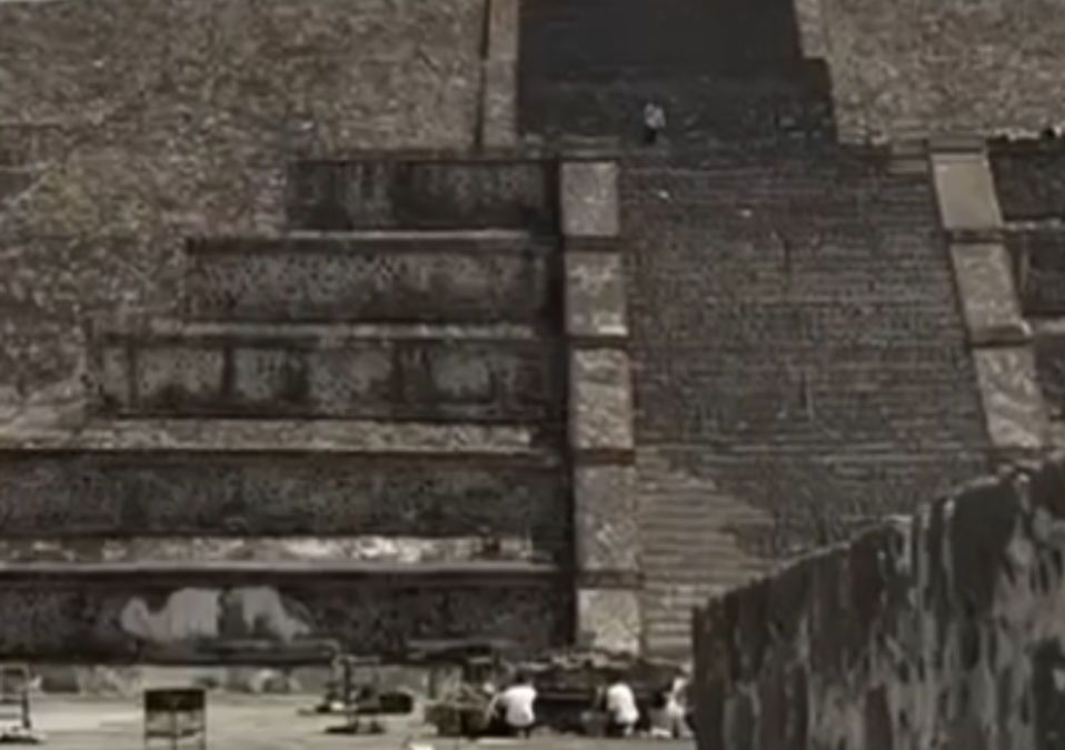 Zona arqueológica de Teotihuacán se encuentra resguardada tras tiroteo sobre la Pirámide de la Luna. | Especial
