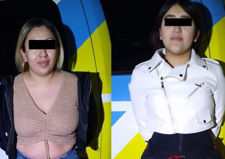 Dos mujeres fueron detenidas por asaltar a un joven en Monterrey. | Cortesía