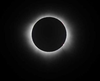 Eclipse total solar desde el picacho en Nazas Durango