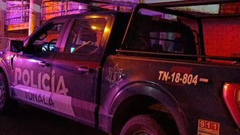 Patrulla de la Policía de Tonalá a las afueras del motel donde el agresor fue detenido | Javier León