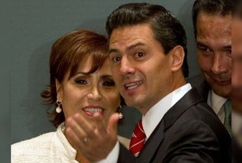 Peña Nieto y Rosario Robles / AP